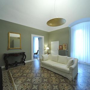 Palazzo Ietri Corso Vittorio Emanuele Rooms